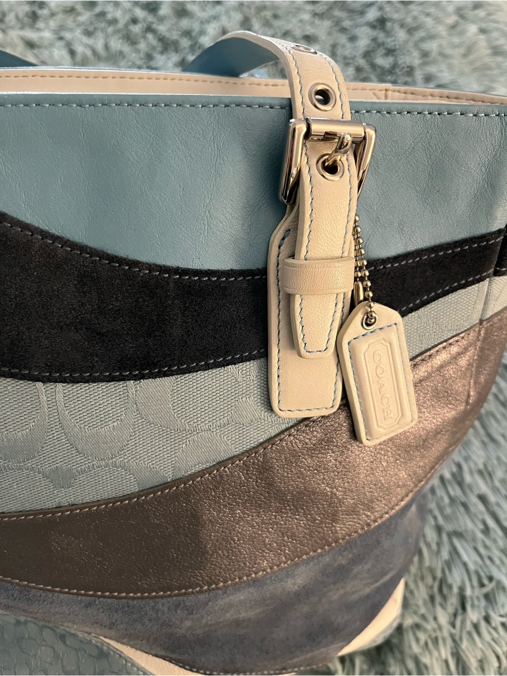 COACH RARE SIGNATURE WAVE PATCHWORK TOTE BAG EUC BLUE/ SILVER LEATHER/ SUEDE - Picture 3 of 11
